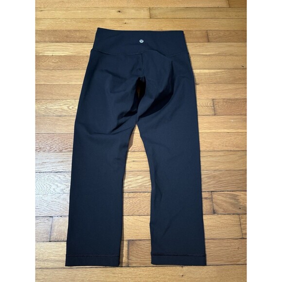 Lululemon Size 6 Wunder Under HR Crop 23" Black - Picture 3 of 5